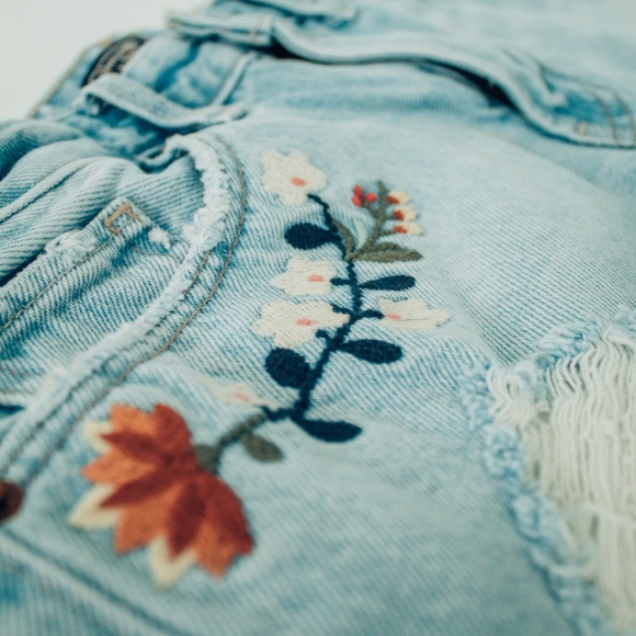 Abercrombie & Fitch Denim Shorts - Picture 3 of 6